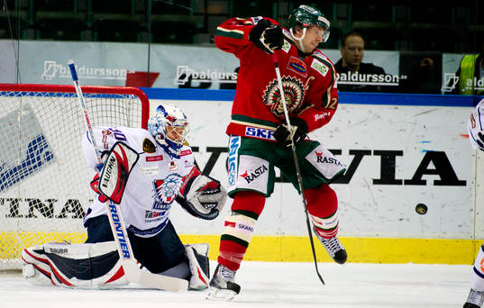 Fredrik Norrena, målvakt, Linköping och Joel Lundqvist,
