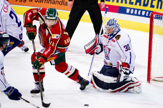 Joakim Andersson, Frölunda och Fredrik Norrena, målvakt,