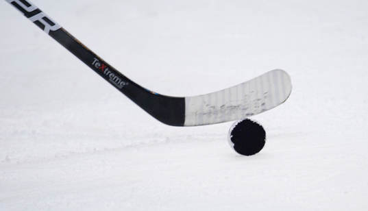 Puck, klubba, genre