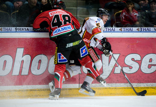 Emil Lundberg, Luleå och Hannu Pikkarainen, Modo (tackling)