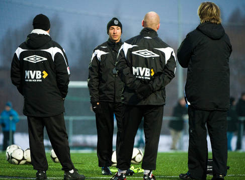 Henrik Larsson, tränare och Jörgen Pettersson, tränare