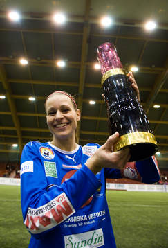 Charlotte Rohlin, lagkapten, Linköping (Pokal, Buckla,
