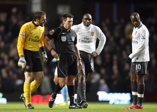 Bläddra bland fler bilder av Fotboll, Premier League, Aston Villa - Arsenal