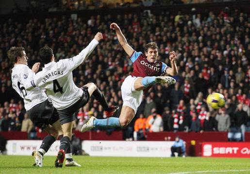 Stilyan Petrov, Aston Villa