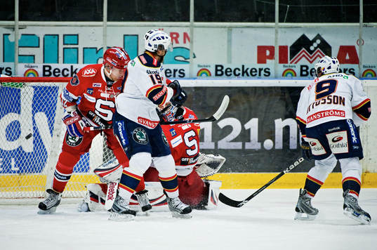 Mål, puck, genre