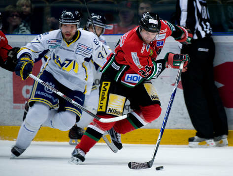 Niklas Sundström, Modo och Lance Ward, HV71