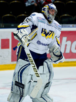 Andreas Andersson, målvakt. Knäckt klubba