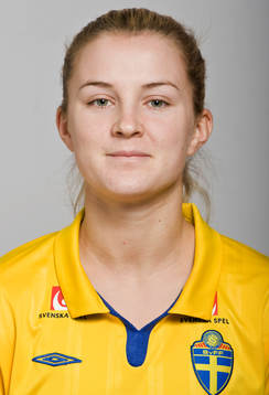 Emelie Lövgren, Sverige