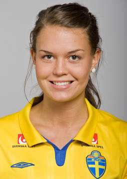 Emilia  Appelquist, Sverige