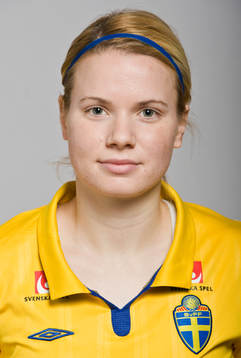 Alexandra Höglund, Sverige