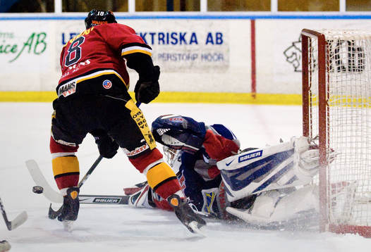 Istvan Szabo, Osby, försöker överlista André Lundgren