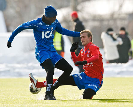 Joe Sise, Halmstad och Joel Ekstrand, Helsingborg