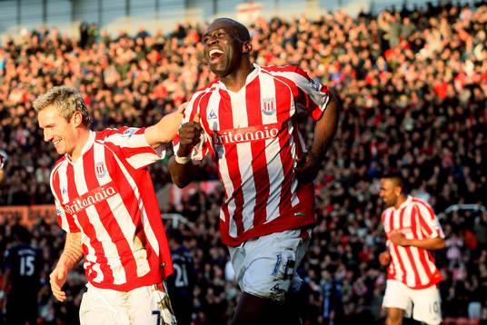 Liam Lawrence och Mamady Sidibe, Stoke. (Jubel)
