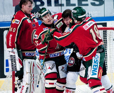 Slagsmål. Johan Andersson, Färjestad, Niklas Andersson,