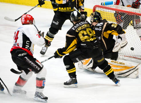 Johan Andersson, Almtuna, mål, puck, genre