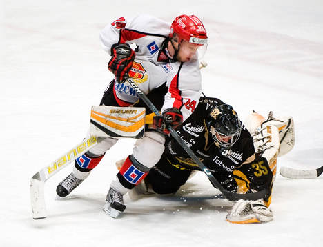 Johan Andersson, Almtuna och Jonatan Bjurö, målvakt, AIK