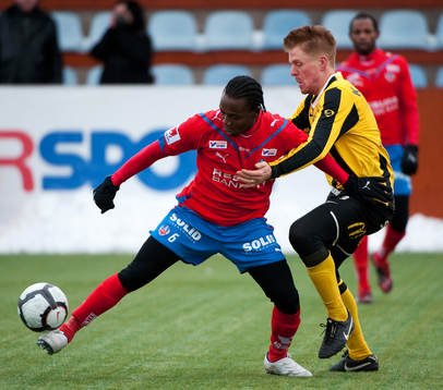 May Mahlangu, Helsingborg. Josef Karlsson, Häcken