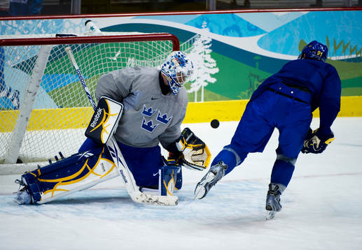 Loui Eriksson och Jonas Gustavsson, målvakt