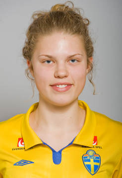 Moa Narvig, Sverige