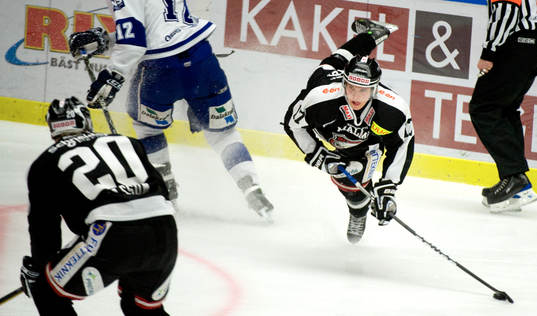 Lucas Sandström, Malmö, flyger