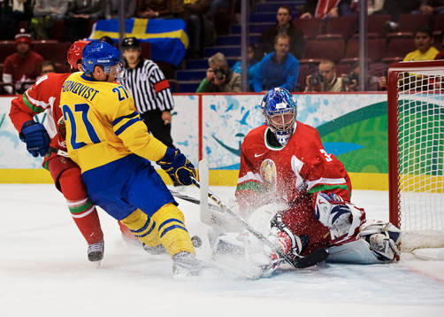 Patric Hörnqvist, Sverige, mot Andrei Mezin, målvakt,