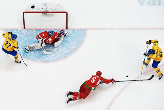 Nikolai Stasenko, Vitryssland, slänger sig