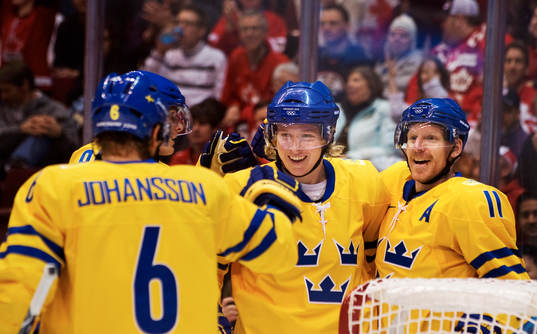 Nicklas Bäckström och Daniel Alfredsson, Sverige, glädje