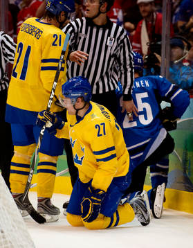 Patric Hörnqvist, Sverige tacklades mot huvudet av Joni