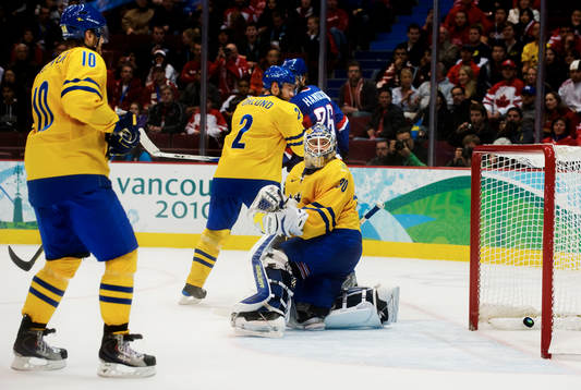 Henrik Lundqvist, målvakt, Sverige, släpper in mål