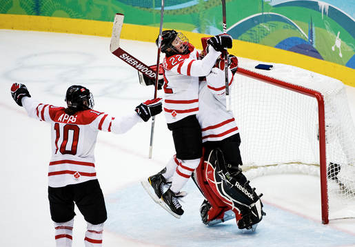 Hayley Wickenheiser, Shannon Szabados, målvakt, Kanada