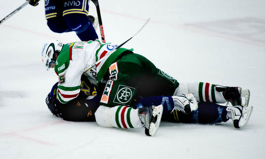 Per Ledin, HV71 och Robert Kantor, Rögle, slagsmål