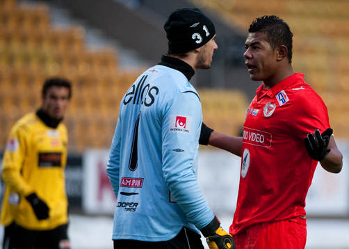 Ante Covic, målvakt Elfsborg, och Ricardo Santos, Kalmar