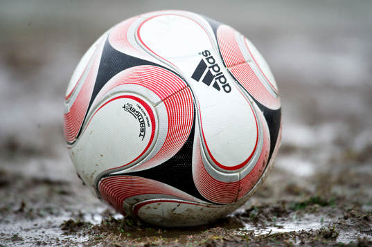 Fotboll, grusplan, lerplan, lera, vårplan
