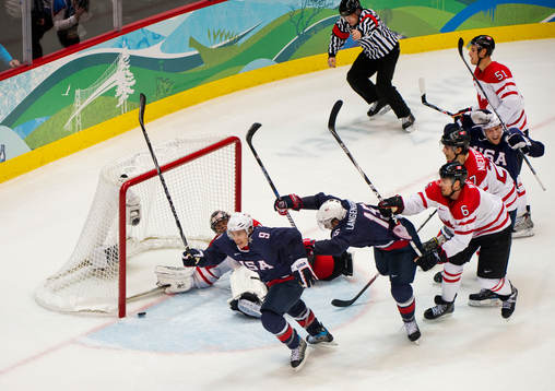 Zach Parise, USA gjorde 2-2 i sista sekunderna men USA
