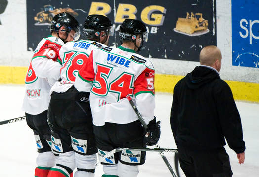 Mikael Simons, Mora skada