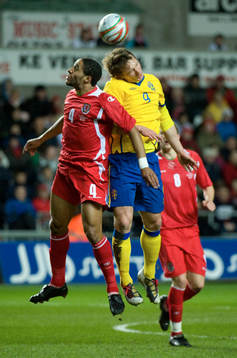 Ashley Williams, Wales och Kim Källström, Sverige