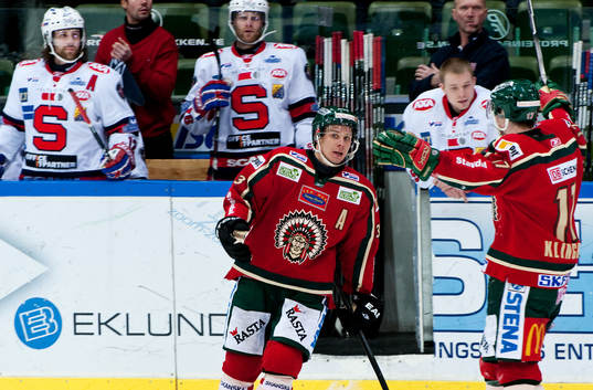 Riku Hahl och Carl Klingberg, Frölunda, jublar