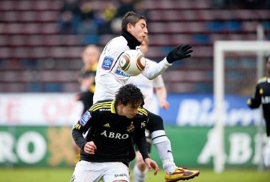 Alejandro Bedoya, Örebro och Jorge Ortiz, AIK