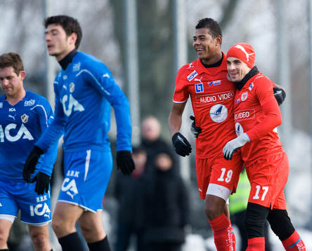 Ricardo Santos som och Daniel Mendes, Kalmar, glädje, jubel