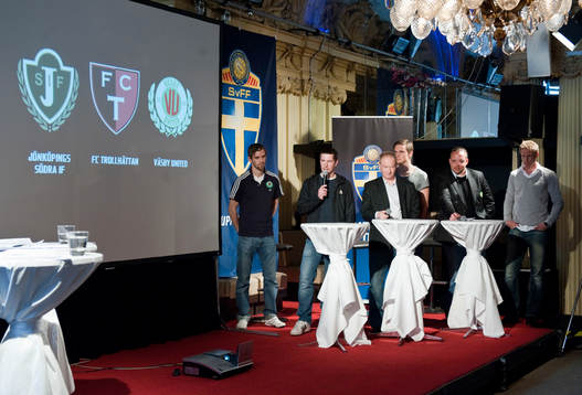 Mikael Wentzel, Thomas Lagerlöf, tränare Väsby United.