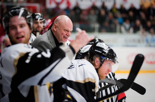 Bläddra bland fler bilder av Ishockey, Kvalserien, Södertälje - AIK