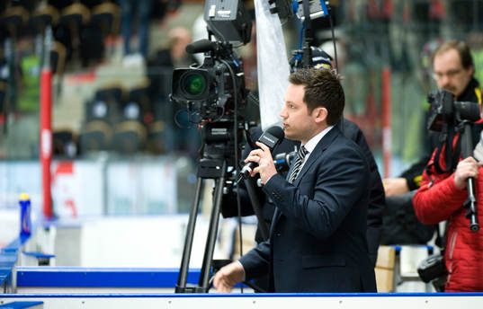 Peter Henriksson, Journalist, Reporter, Kommentator Canal +
