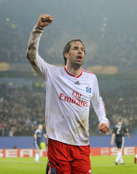 Ruud van Nistelrooy, Hamburg. Glädje, jubel över 2-0