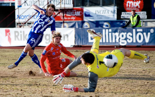 Premiärmålet, Tobias Hysén skjuter förbi Paulus