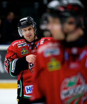 Markus Näslund, Modo