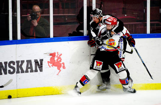 Julius Larsson, Almtuna och Jan Urbas, Malmö