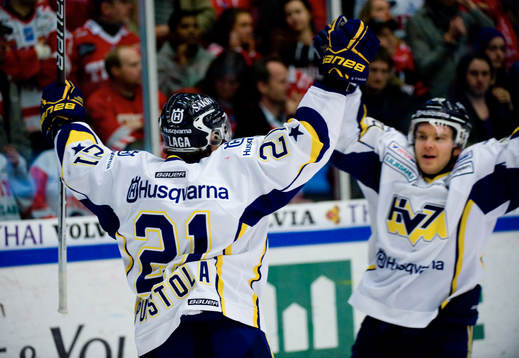 Jukka Voutilainen och Pasi Puistola, HV71 (Jubel)