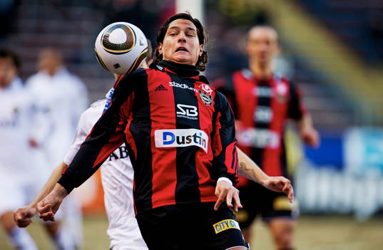 Miiko Albornoz, Brommapojkarna