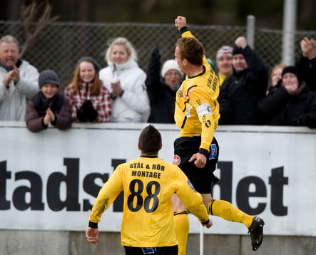 Marcus Ekenberg och Moestafa El Kabir, Mjällby (Jubel)