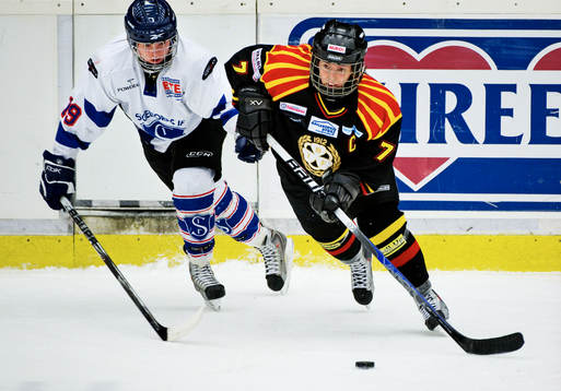 Josefine Jakobsen, Segeltorp och Karin Johansson, Brynäs